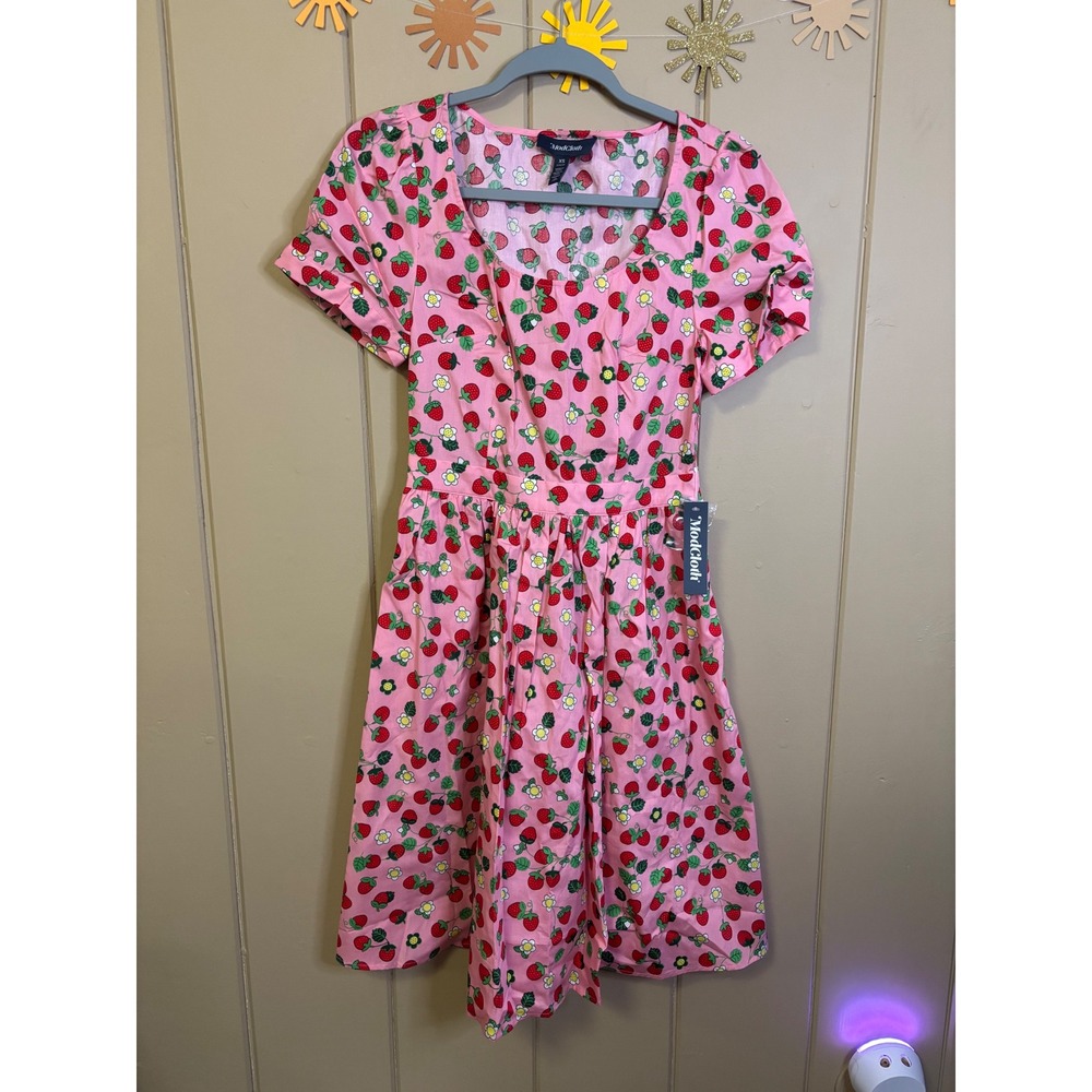 ModCloth XS Pink Strawberry Print Short Sleeve Mini Dress Cute NWT